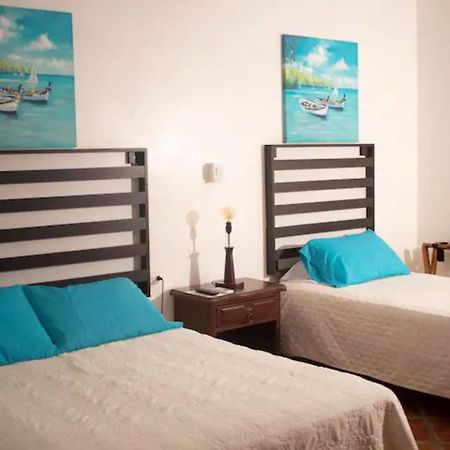 Hotel Playa Westfalia Puerto Limon Exterior photo