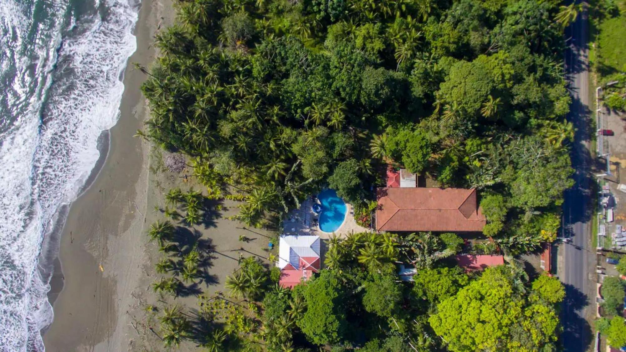 Hotel Playa Westfalia Puerto Limon Exterior photo