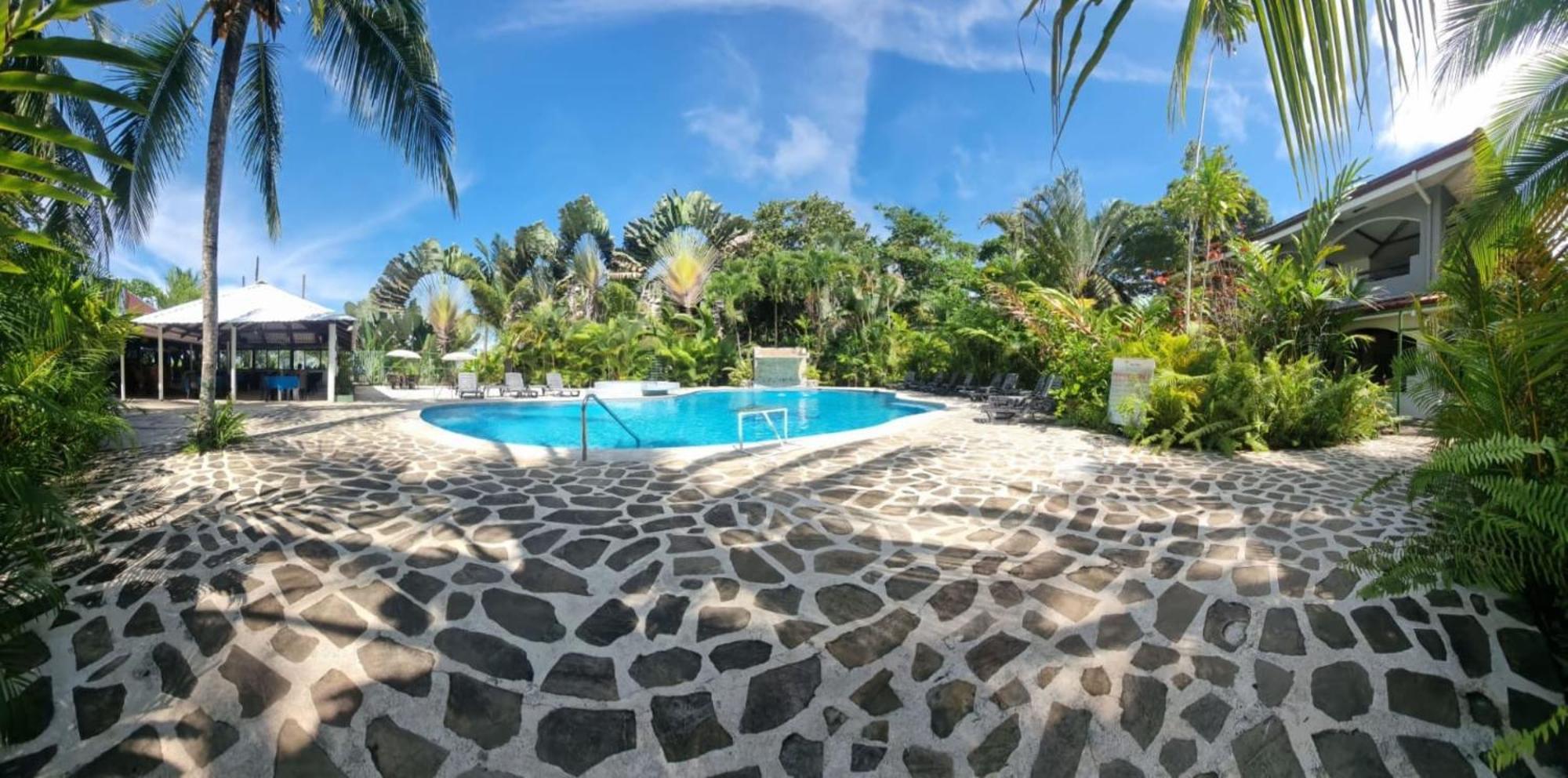 Hotel Playa Westfalia Puerto Limon Exterior photo