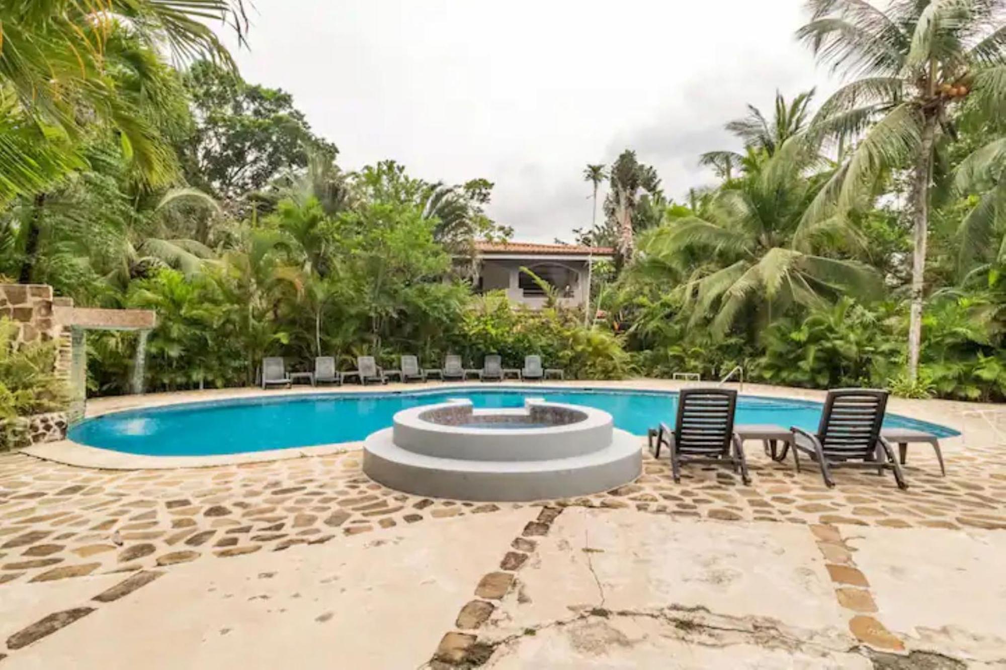 Hotel Playa Westfalia Puerto Limon Exterior photo